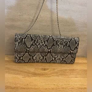 Express Chic Snake Skin Textured Envelope Print Clutch with Chain Strap
